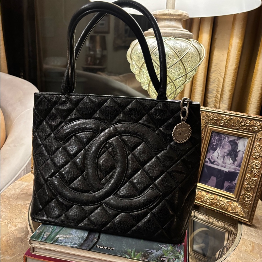 Beautiful Chanel Black Quilted Tote with Iconic Design